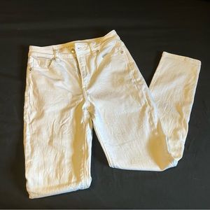 American Eagle Stretch Mom Jeans